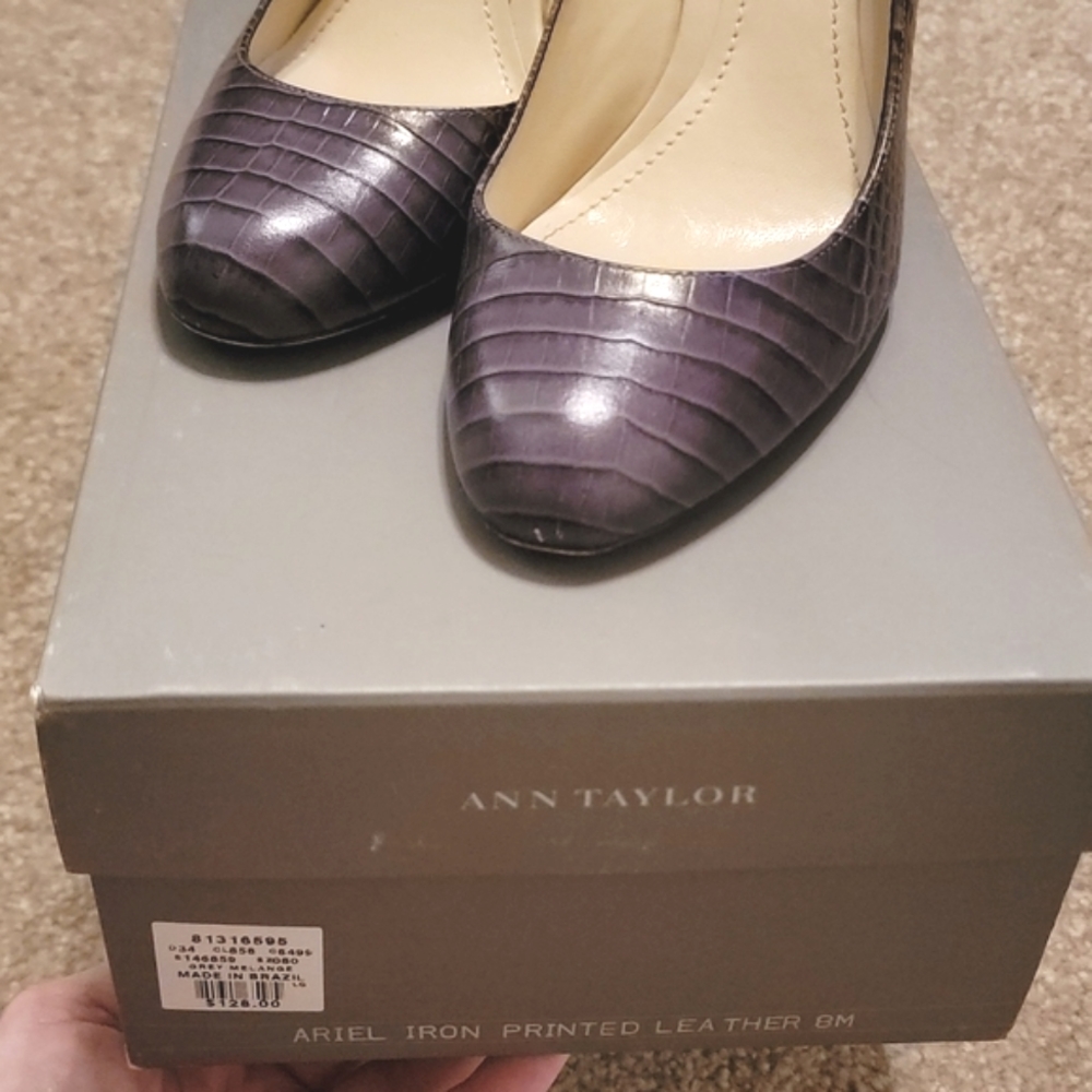 Ann Taylor grey melange heels SALE